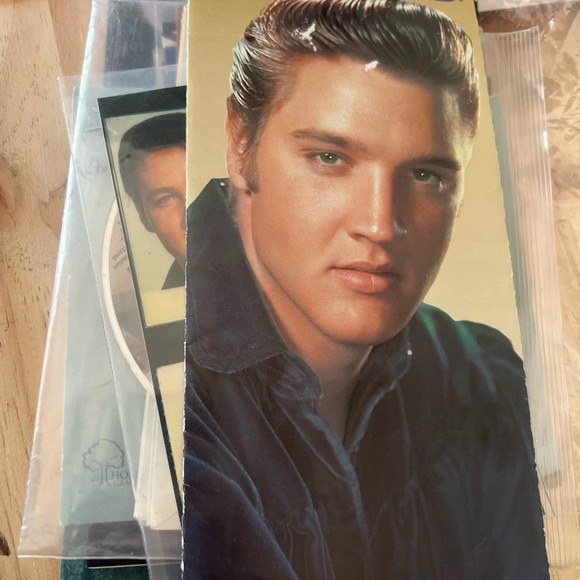 Graceland pamphlets - Picture 4 of 5